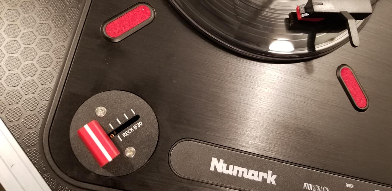 Numark pt01 scratch. Audio Innovations 700.